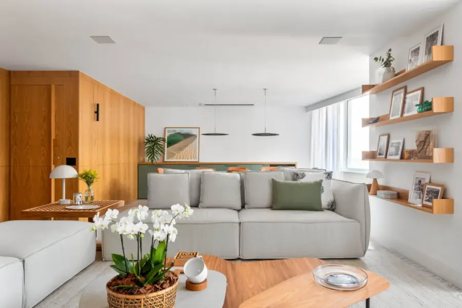 Apartamento de 190 m² no Leblon ganha reforma com salinha de almoço e brinquedoteca - Imagem 1