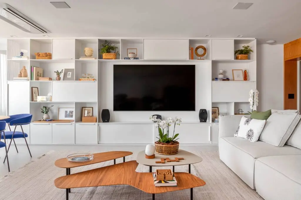 Apartamento de 190 m² no Leblon ganha reforma com salinha de almoço e brinquedoteca