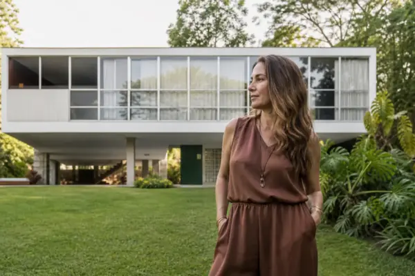 Casa Lúcio Costa Ganha Destaque em Projeto de Amanda Arcuri