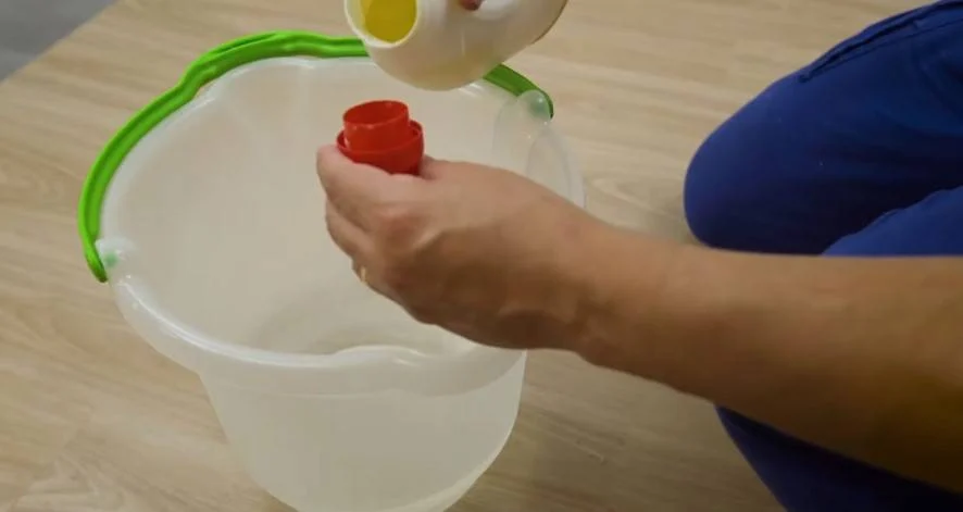 Como limpar piso vinílico e evitar danos na manutenção diária